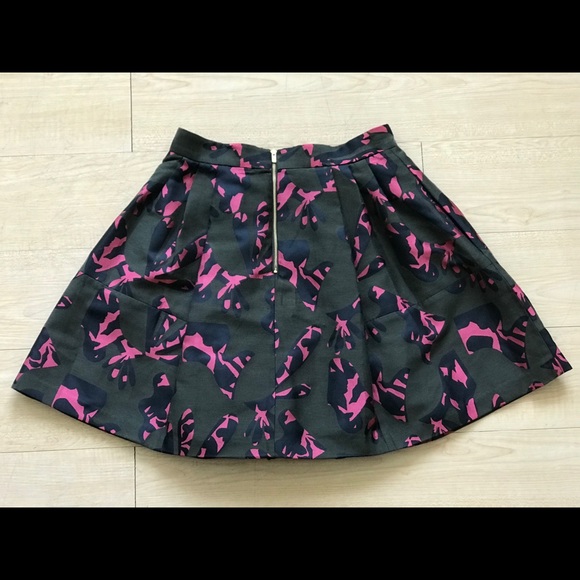 Banana Republic High Waisted Skirt - Picture 3 of 5